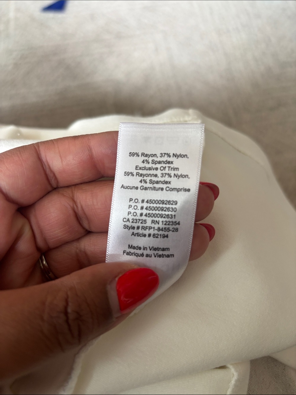 ARITZIA | body con dress | size 8 - Picture 6 of 6